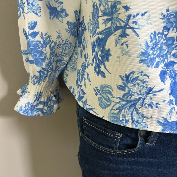 TUCKERNUCK Off the Shoulder Marguerite Blouse Majolica Blue White Floral Sz XS - Picture 5 of 10